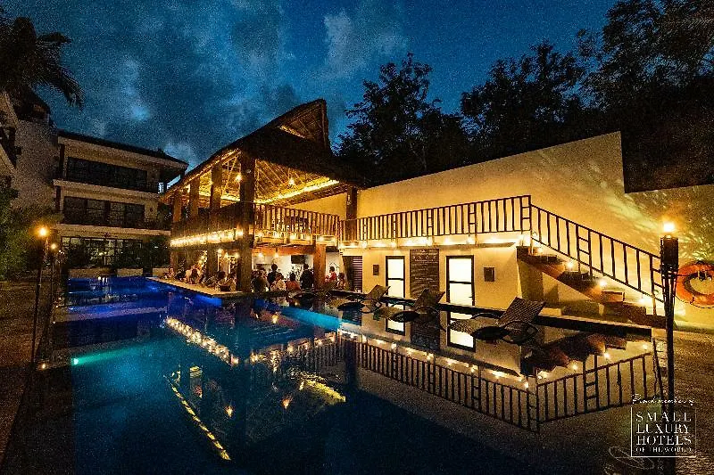 Kasa Hotel Parota 툴룸 3*,
