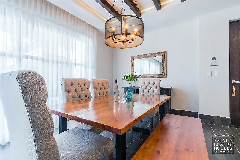 Kasa Hotel Parota 툴룸