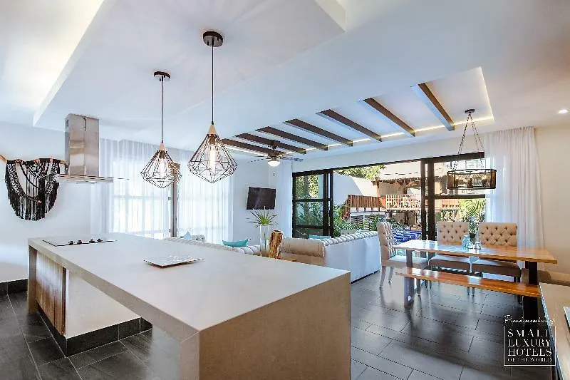Kasa Hotel Parota 툴룸