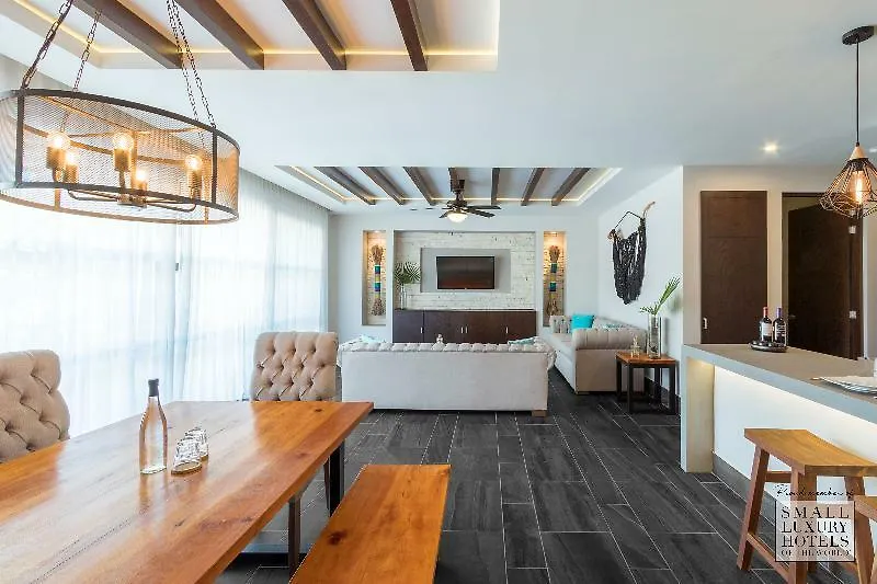 Kasa Hotel Parota 툴룸